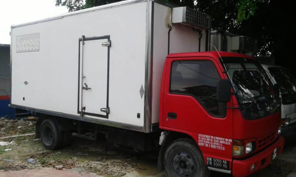 1-ton-cold-lorry-rental-petaling-jaya